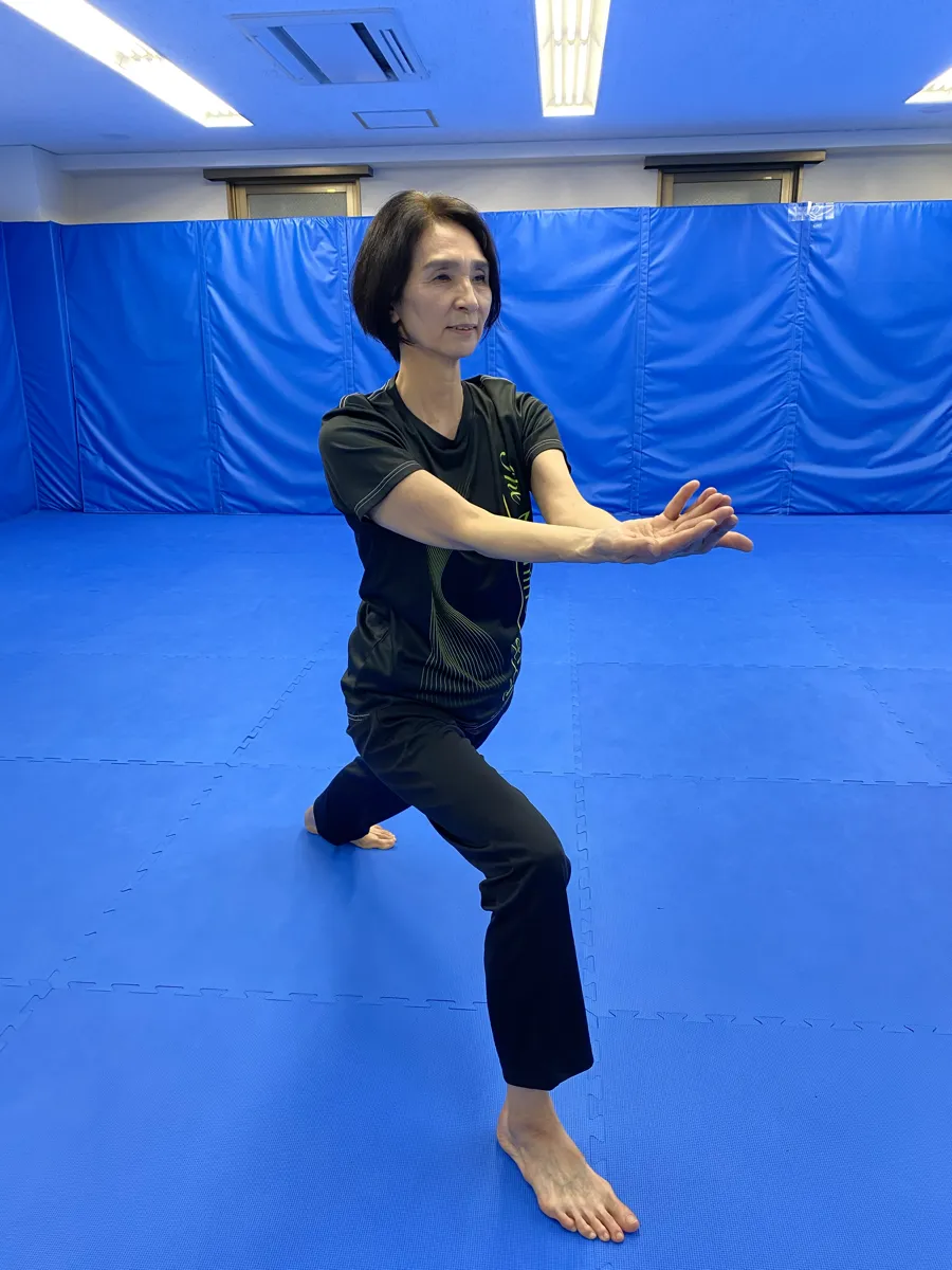 Izumi Sugimoto practicing the Nishino Breathing Method